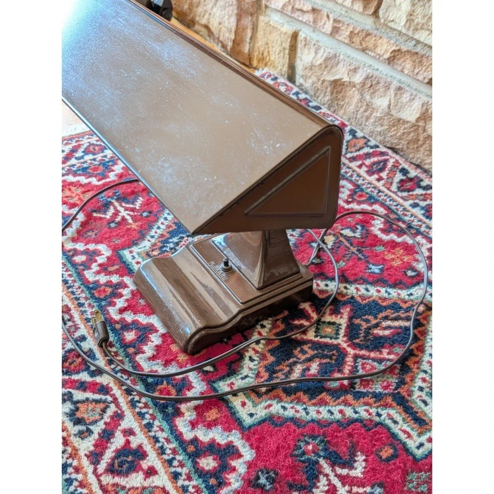 Vintage Arts Specialty Co Chicago Gooseneck Desk‎ Fluorescent Lamp Brown 18